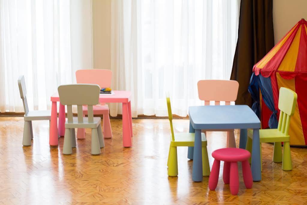 Centrum Konferencyjno-Apartamentowe Mrowka Warszawa Exteriör bild